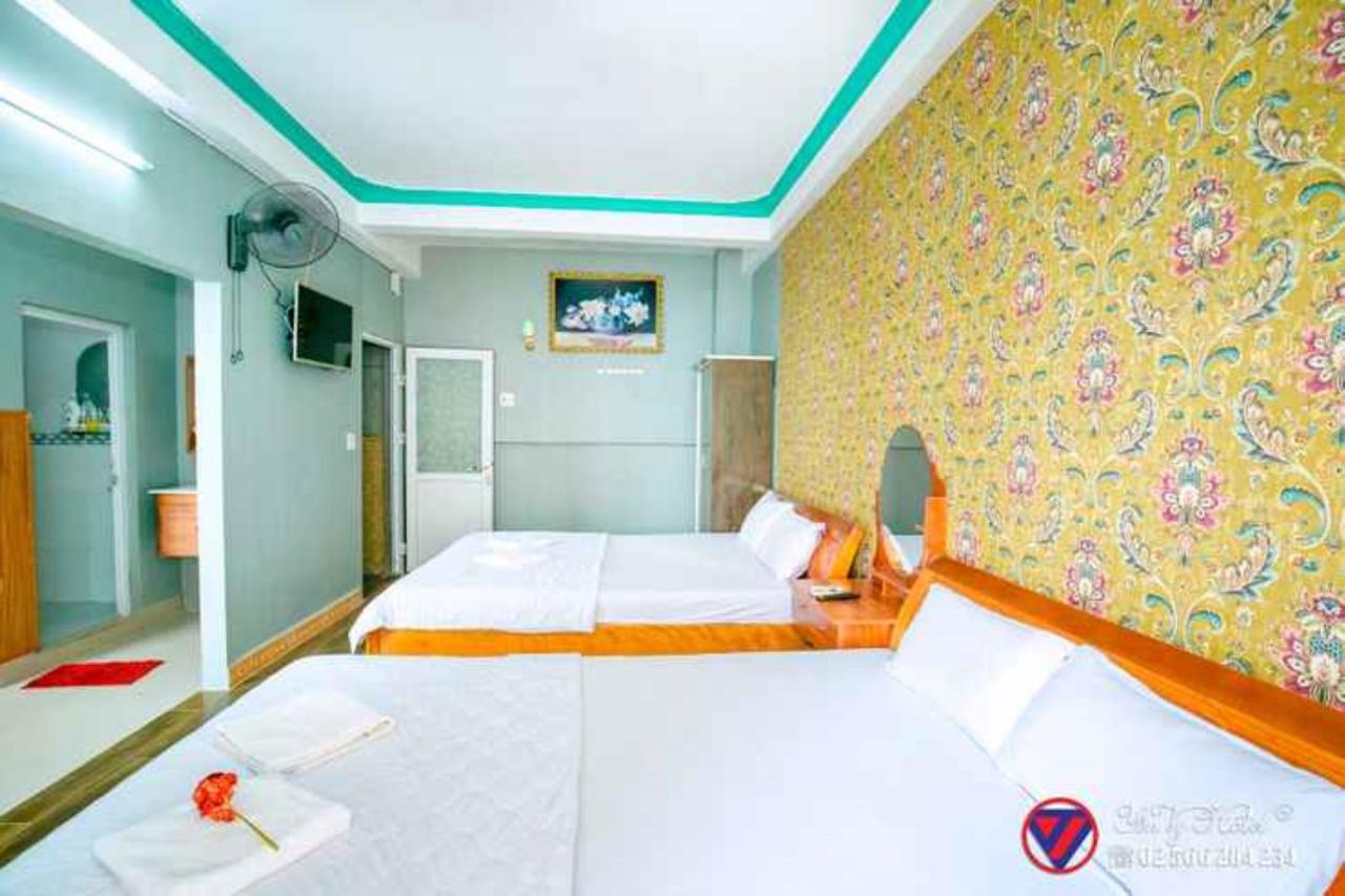 Yen Vy Hotel Quy Nhon Exteriör bild