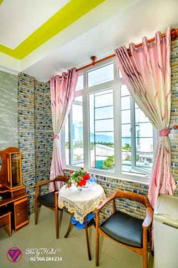 Yen Vy Hotel Quy Nhon Exteriör bild